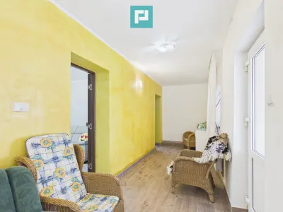 Casă solidă în Curtici cu teren de 1166 mp - foto 16