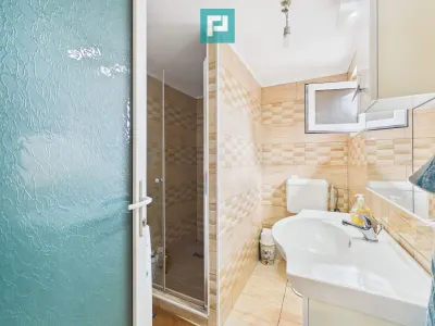 Casă solidă în Curtici cu teren de 1166 mp - foto 18