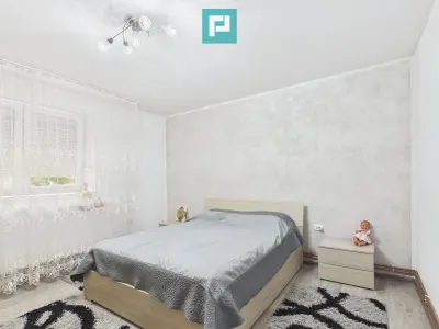 Casă solidă în Curtici cu teren de 1166 mp - foto 6