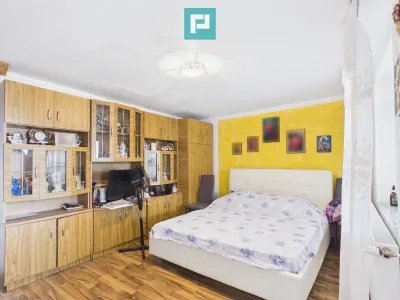 Casă solidă în Curtici cu teren de 1166 mp - foto 7