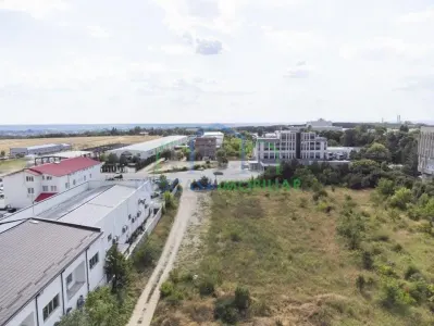 Teren 5.000 mp langa Fabrica de Avioane – pozitie strategica - foto 2