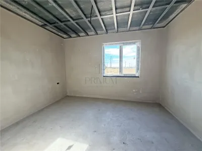 Duplex pe plan - 2 bai - canalizare - foto 5