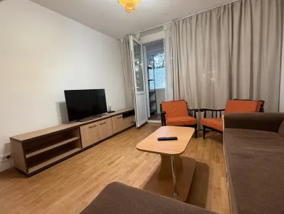 Inchiriez apartament 2 camere - foto 2