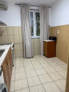 Inchiriez apartament 2 camere - foto 4