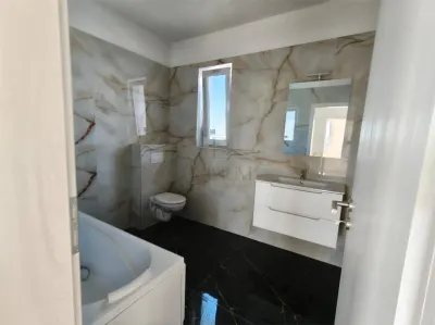 Duplex in zona excelenta - la asfalt - finalizat - foto 12