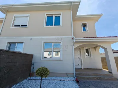 Duplex in zona excelenta - la asfalt - finalizat - foto 13