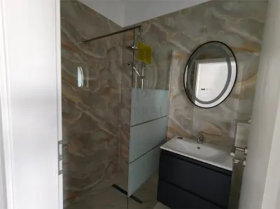 Duplex in zona excelenta - la asfalt - finalizat - foto 10