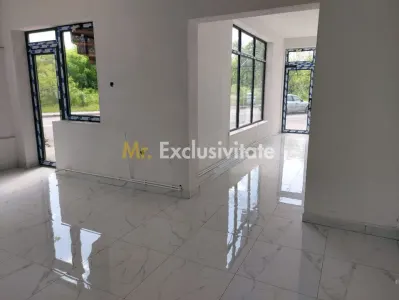 DE INCHIRIAT - renovat - parter - stradal - foto 3