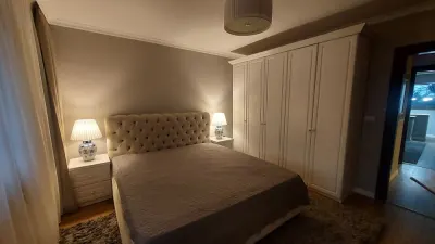 Vand apartament 3 camere Bd Libertatii - foto 2