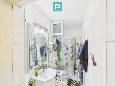 Apartament cu 2 camere, la casă, zona Drăgășani - foto 12