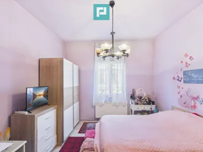 Apartament cu 2 camere, la casă, zona Drăgășani - foto 3