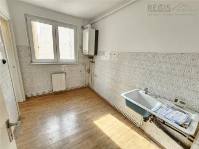 Apartament 3 camere Calea Bucuresti - foto 8