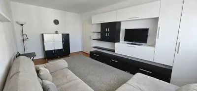Inchiriez apartament 3 camere - Brasov