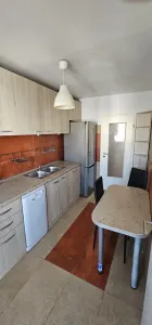 Inchiriez apartament 3 camere - foto 3