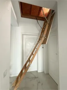 Apartament 3 camere 3 balcoane 2 locuri de parcare zona Selimbar - foto 8