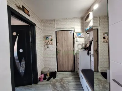Apartament cu 2 camere renovat – Strada Mioritei | Etaj 3 | Izolat, centrala proprie si beci - foto 12