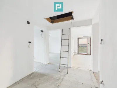 Casă individuală cu 6 camere în Sânandrei - foto 8