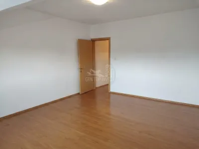 Apartament 3 camere zona Garii - foto 6
