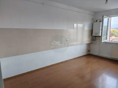Apartament 3 camere zona Garii - foto 7