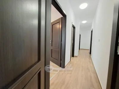 Apartament 3 camere decomandat, capat Cug Valea Adanca, bloc  2022, etaj 1, baie cu geam, parcare privata, liber - foto 15