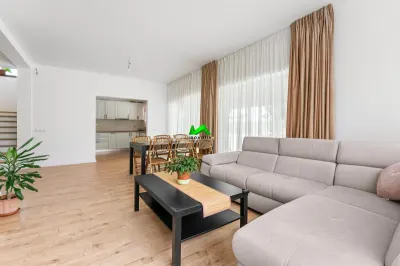 Casa de inchiriat 6 camere Moderna Sibiu Tocile - Cisnadie