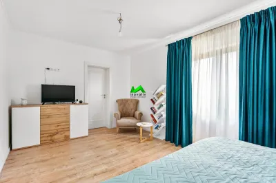 Casa de inchiriat 6 camere Moderna Sibiu Tocile - foto 11