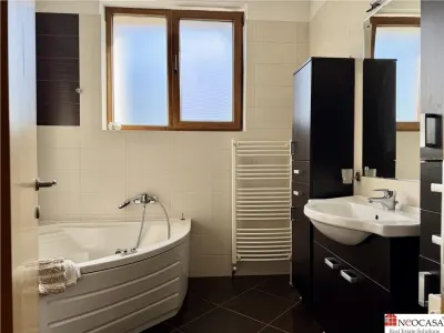 4 CAMERE FOARTE SPATIOS, CU TERASA SI LOC DE PARCARE - foto 17
