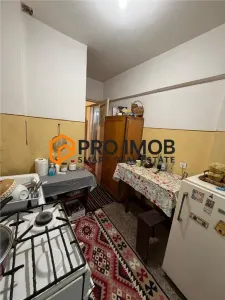 Apartament 2 camere cf 2 semidecoman zona Gara-Focsani - foto 4
