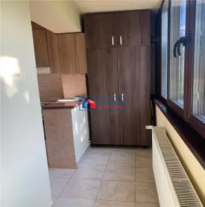 Vanzare apartament 3 camere renovat Gheorgheni zona Hermes, Cluj-Napoca - foto 2