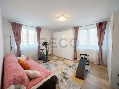 RECO Casa P+1+M, 814 mp teren, dublu front, 6 dormitoare, Cihei - foto 4
