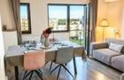 DIRECT PROPRIETAR Sisesti 3 cam, 90 mp utili, 2 bai & balcoane, complet mobilat - foto 11