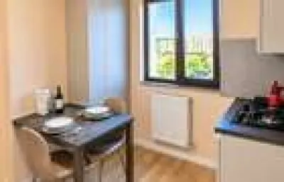 DIRECT PROPRIETAR Sisesti 3 cam, 90 mp utili, 2 bai & balcoane, complet mobilat - foto 3