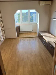 LIPOVEI - 2 CAM - ETAJ INTERMEDIAR - DECOMANDAT - CENTRALA PROPRIE - Timisoara