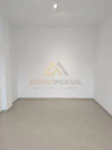 Spatiu comercial de închiriat Bulevardul Republicii - foto 3