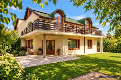 Vila exclusivista Sacele, 4 minute de Brasov, 385 mp utili, 630 mp teren, 3 zone de locuit, garaj, intimitate si panorama verde. - Brasov