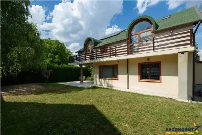 Vila exclusivista Sacele, 4 minute de Brasov, 385 mp utili, 630 mp teren, 3 zone de locuit, garaj, intimitate si panorama verde. - foto 28