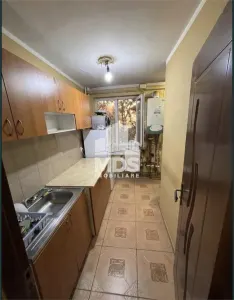 Etaj 3 cu centrala propie, mobilat si utilat - Timisoara