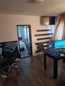 Apartament 2 camere zona Podu Ros - (sau schimb cu o camera + diferenta) Exclusivitate - foto 2