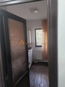 Apartament 2 camere zona Podu Ros - (sau schimb cu o camera + diferenta) Exclusivitate - foto 8