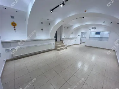 Spatiu de inchiriat pretabil birouri clinica situat in zona ultracentrala din Sibiu - foto 2