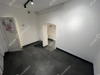 Spatiu de inchiriat pretabil birouri clinica situat in zona ultracentrala din Sibiu - foto 11