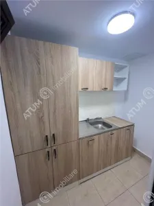 Spatiu de inchiriat pretabil birouri clinica situat in zona ultracentrala din Sibiu - foto 5