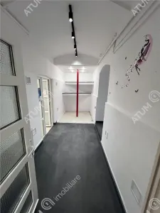 Spatiu de inchiriat pretabil birouri clinica situat in zona ultracentrala din Sibiu - foto 10