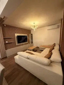 Casa de inchiriat -P+E - Sancraiu de Mures