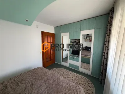 Apartament 3 camere cf 1 semidecoamndat zona Crang 2 - foto 4