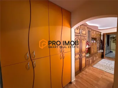 Apartament 3 camere cf 1 semidecoamndat zona Crang 2 - foto 9