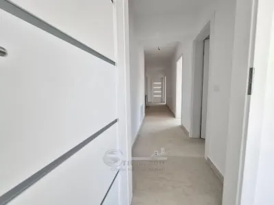 Apartament 3 camere decomandat, 2 bai, bloc nou, 83,7 mp, Galata Iasi, bloc intabulat - foto 12