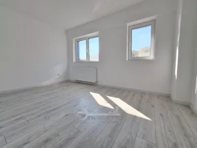 Apartament 3 camere decomandat, 2 bai, bloc nou, 83,7 mp, Galata Iasi, bloc intabulat - foto 14