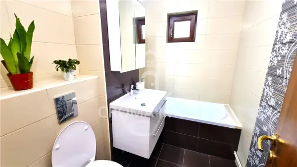 Apartament 3 camere Ploiești - poza 13