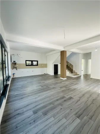 Casă 6 camere Tunari - poza 2